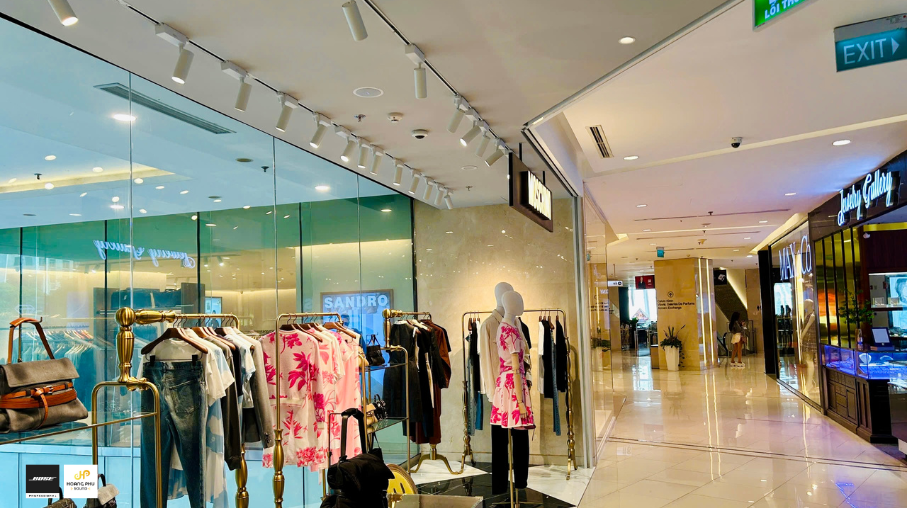 he-thong-am-thanh-nhac-nen-cho-shop-thoi-trang-bose-fs2c-Moschino-3