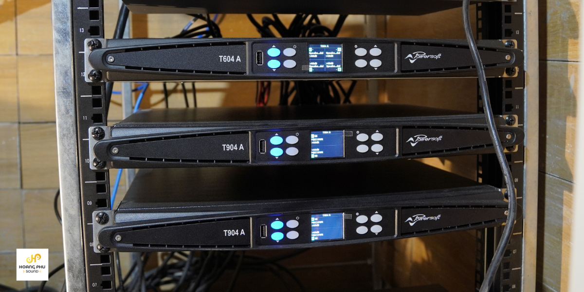 Amplifier Powersoft T Series – Giải pháp công suất lớn cho biểu diễn & dự án 2 amply cuc day Powersoft tseries 2